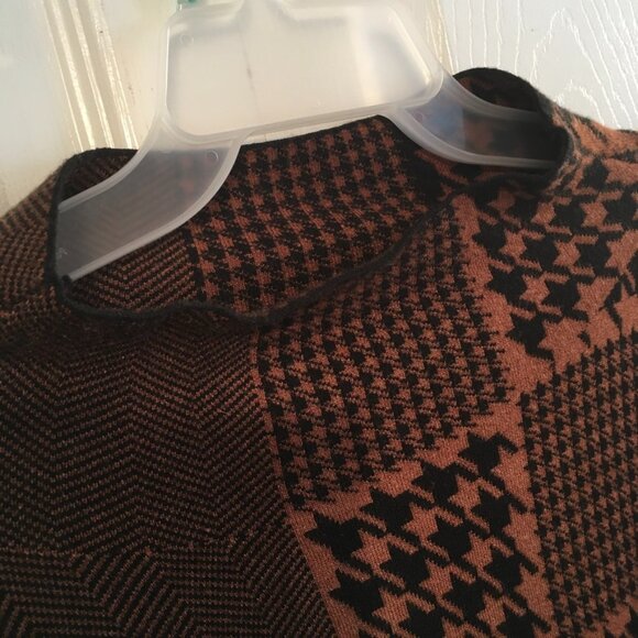 Joseph Ribkoff Hounds Tooth Sweater - Picture 5 of 6